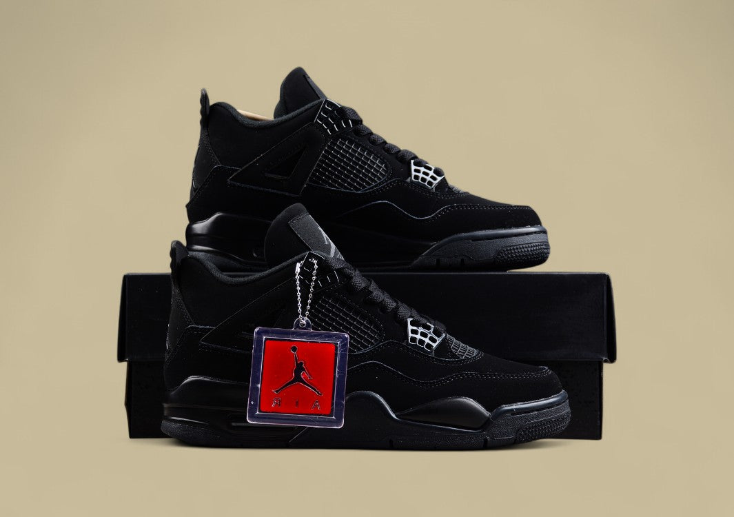 Air Jordan 4 Retro "Black Cat"