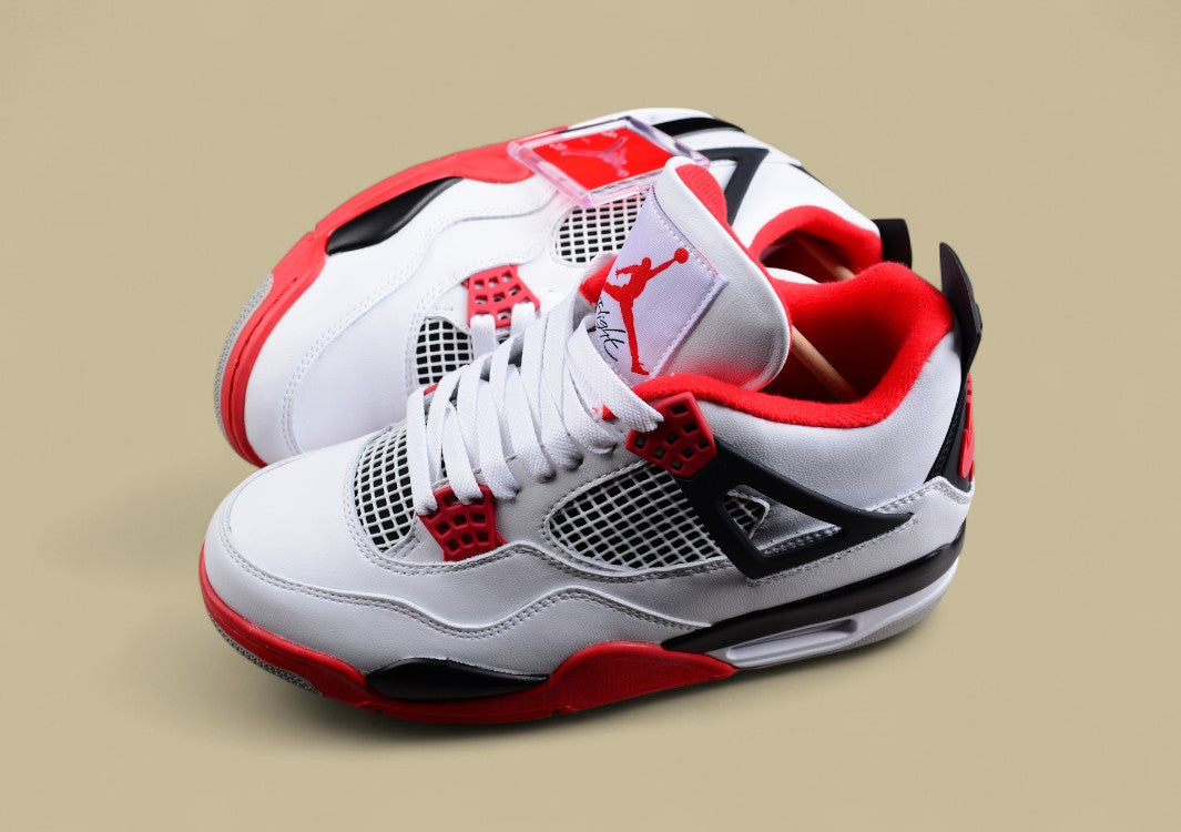Air Jordan 4 Retro "Fire Red"
