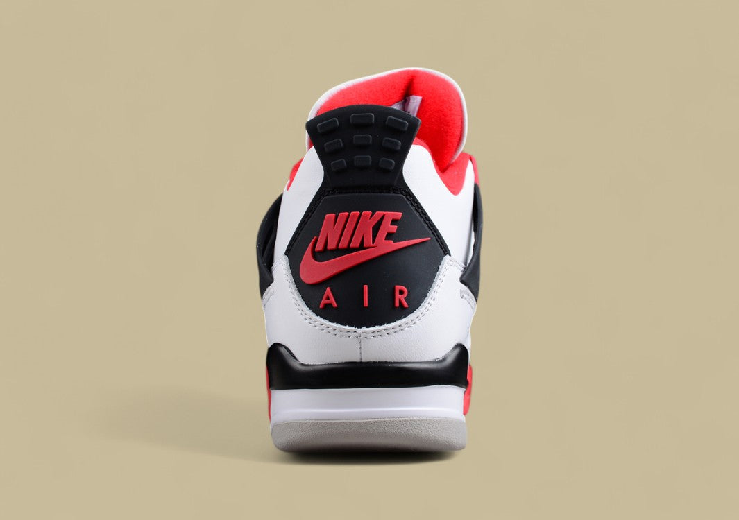 Air Jordan 4 Retro "Fire Red"