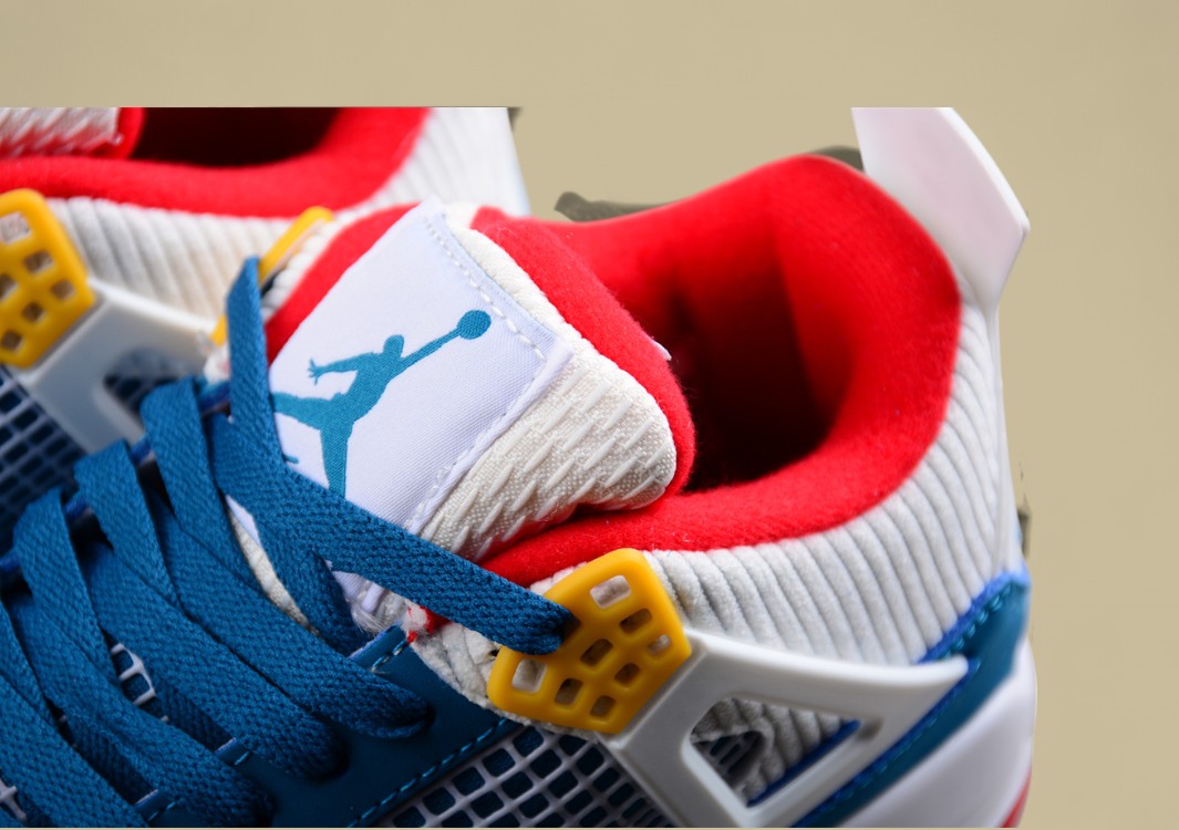 Air Jordan 4 Retro GS "Messy Room"