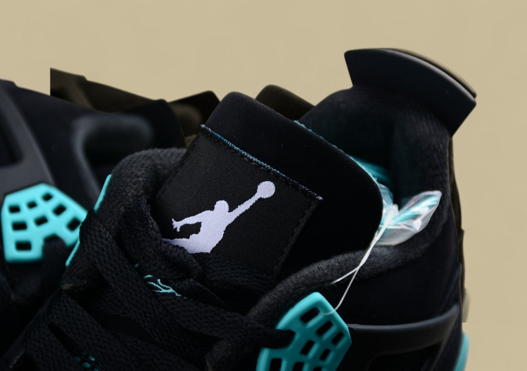 Air Jordan 4 Retro "Green Glow"