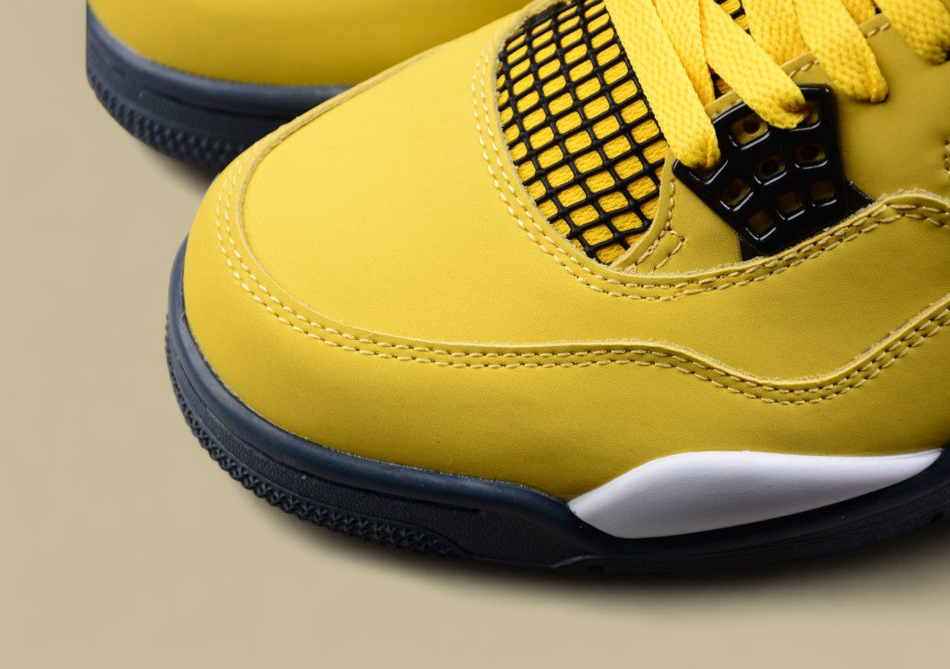 Air Jordan 4 Retro "Lightning"