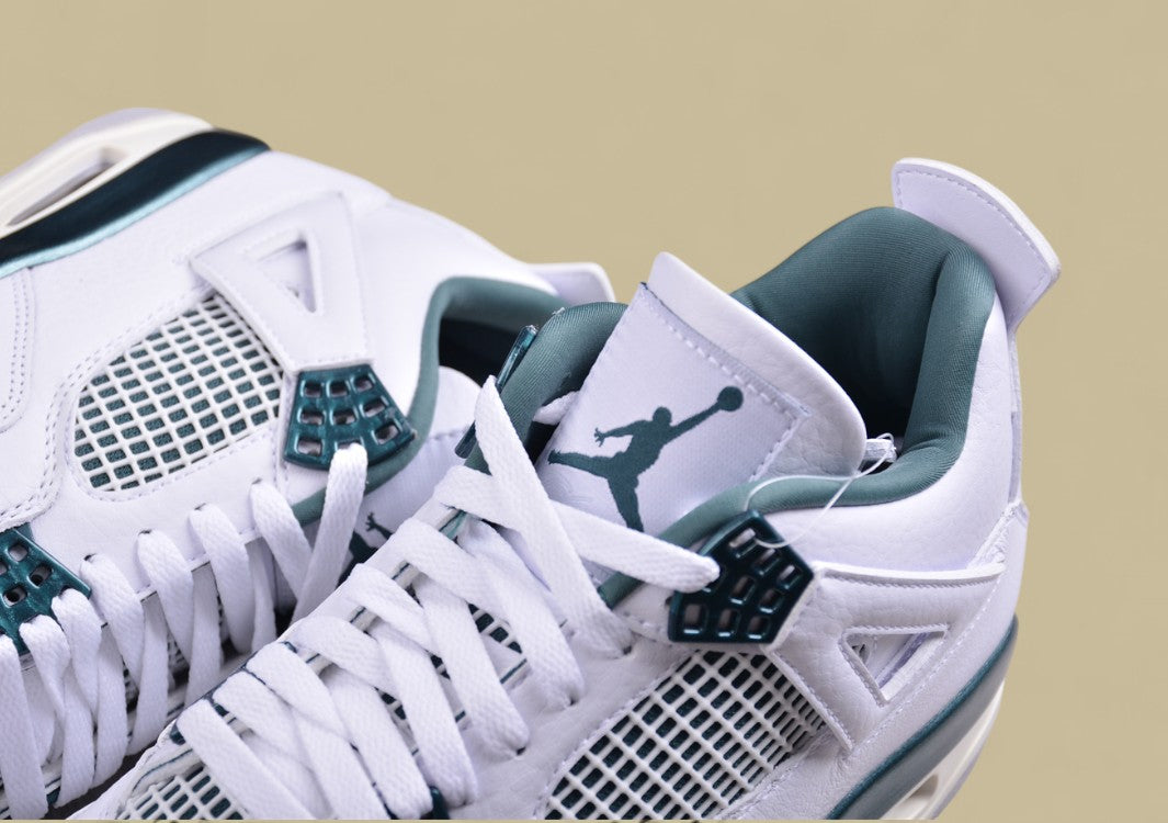 Air Jordan 4 Retro "Oxidized Gree"