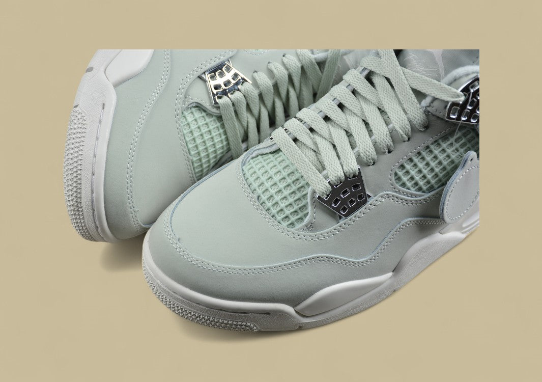 Air Jordan 4 Retro Seafoam