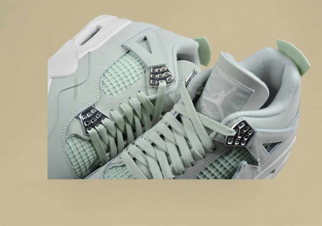 Air Jordan 4 Retro Seafoam