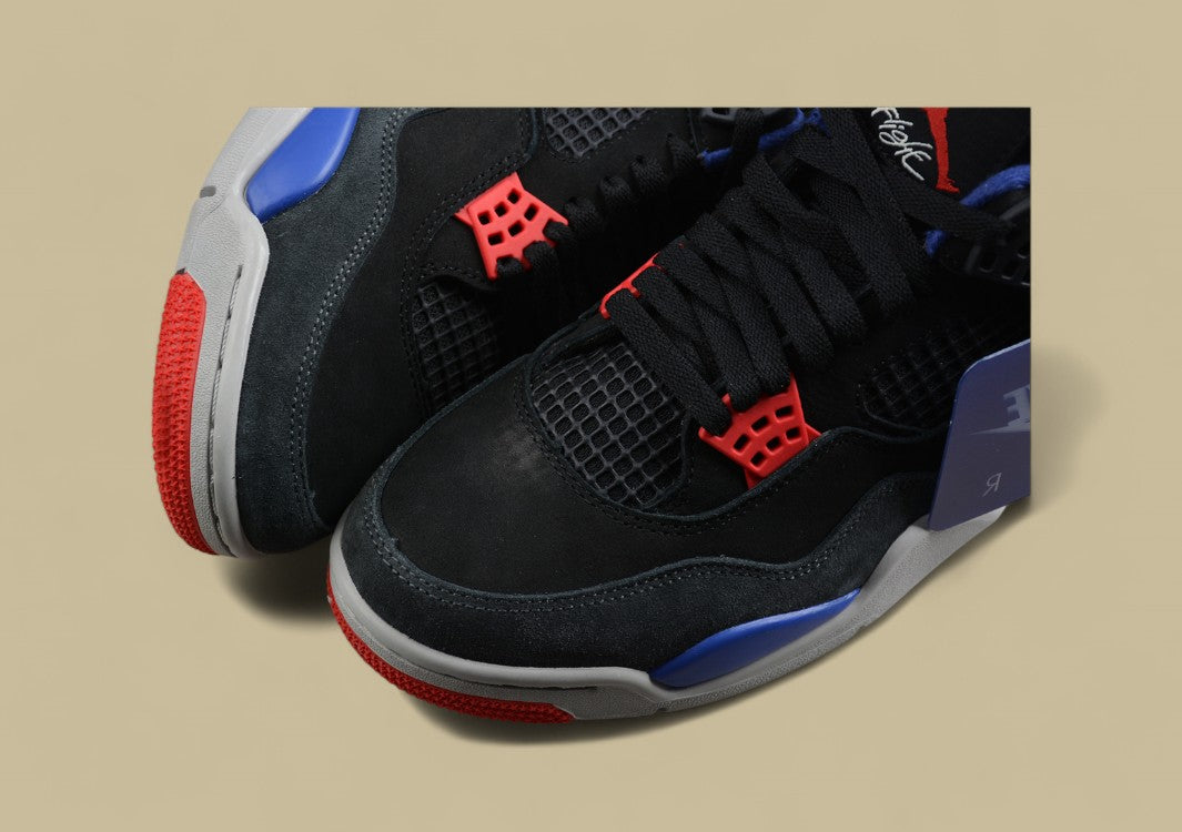 Air Jordan 4 Retro Thunder