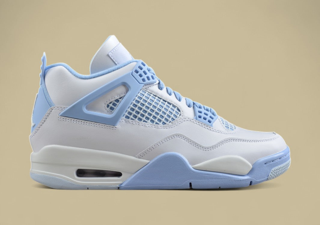 Air Jordan 4 Retro "University Blue