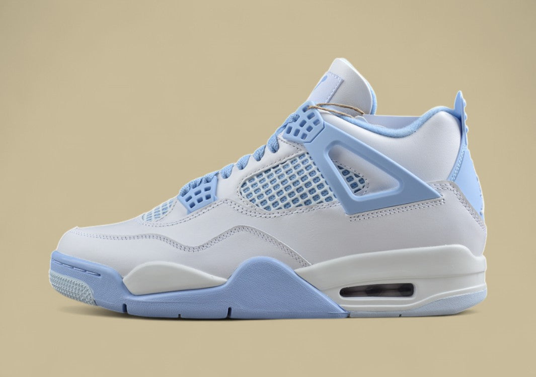 Air Jordan 4 Retro "University Blue