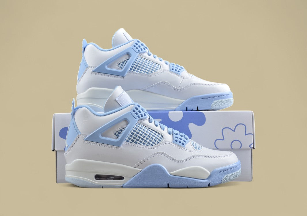 Air Jordan 4 Retro "University Blue