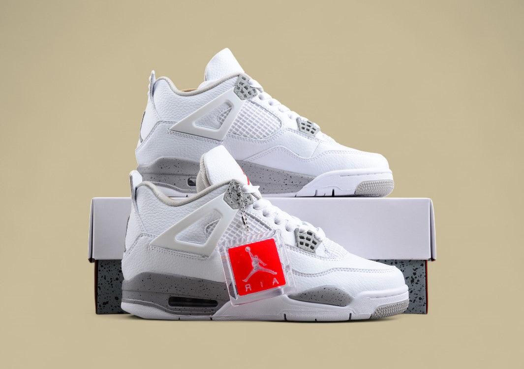 Air Jordan 4 Retro "White Oreo"