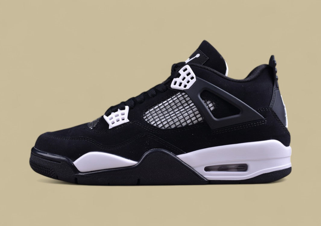 Air Jordan 4 Retro "White Thunder"