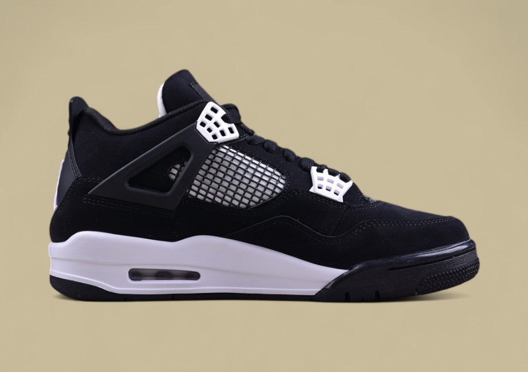 Air Jordan 4 Retro "White Thunder"