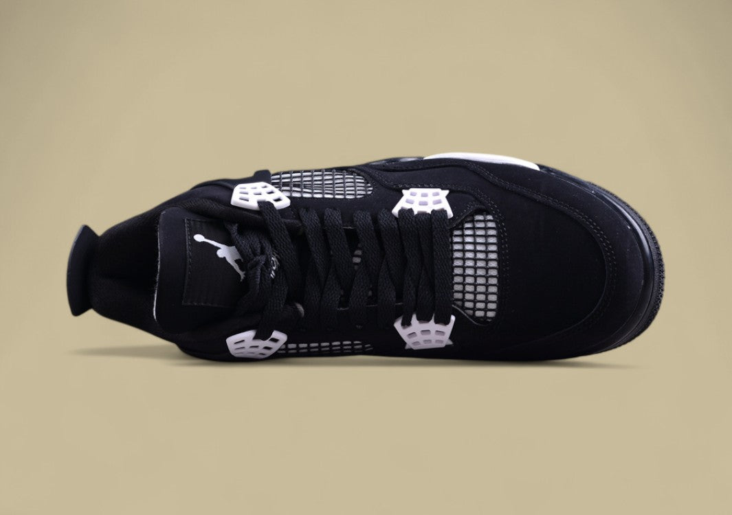 Air Jordan 4 Retro "White Thunder"
