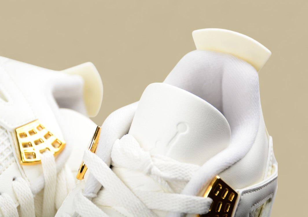 Air Jordan 4 Retro Wnns "Vivid Sulfur"