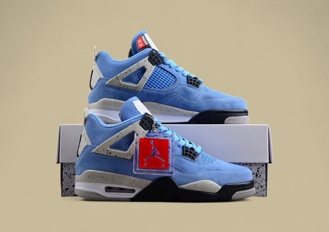 Air Jordan 4 SE "University Blue"