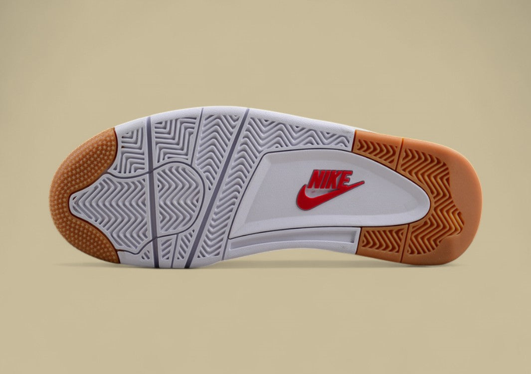 Air Jordan 4 'Sapphire' A Bold Twist on a Classic Icon