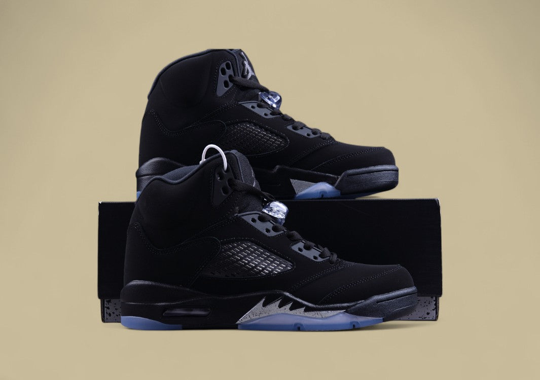 Air Jordan 5 Retro Black Cat Shoe