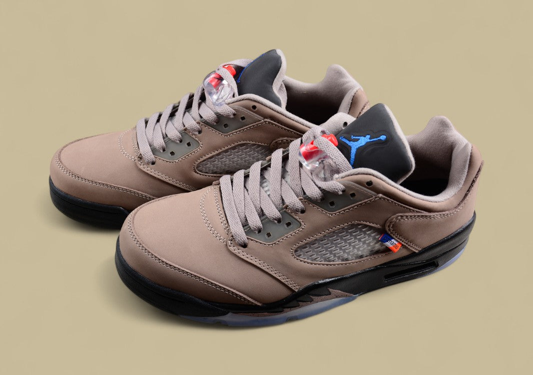 Air Jordan 5 Retro Dark Gray With a Bright Blue