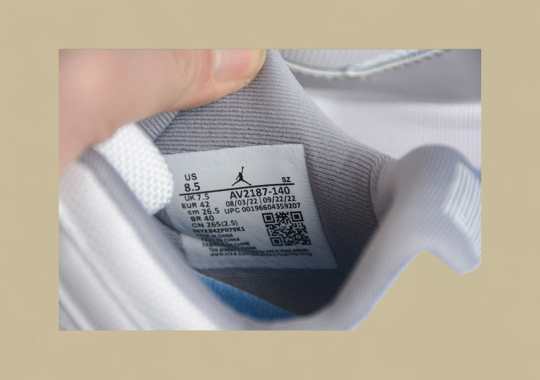 Air Jordan AJ 11 Low "Cement Grey"
