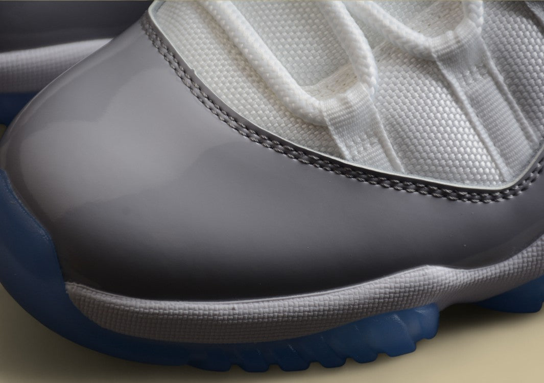 Air Jordan AJ 11 Low "Cement Grey"