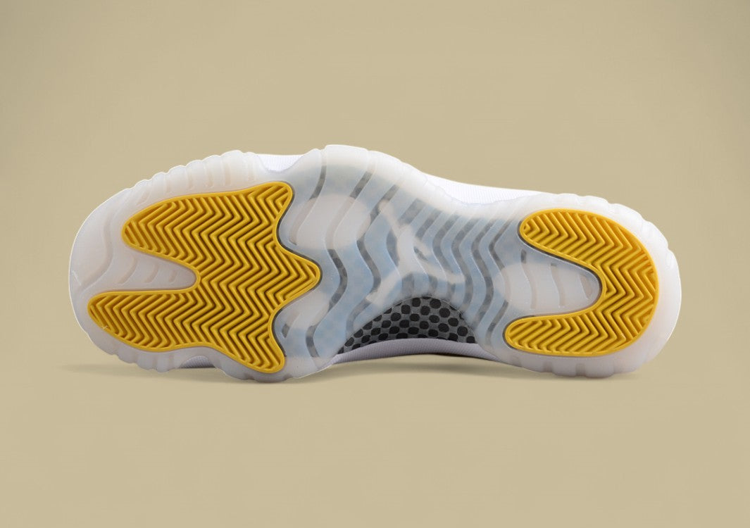 Air Jordan AJ11 Low SE "Yellow Snakeskin"