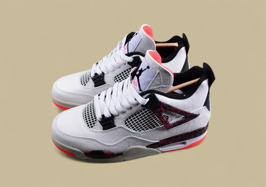 Air Jordan IV Hot Lava