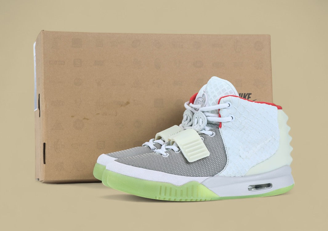 Air Yeezy 2 “Pure Platinum” Kanye West Original Release
