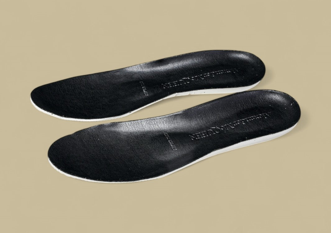 Alexander Mcqueen 24 Autumn And Winter Lovers Wide Sneakers Black/white