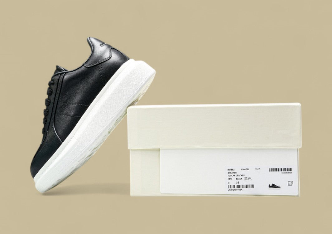 Alexander Mcqueen 24 Autumn And Winter Lovers Wide Sneakers Black/white