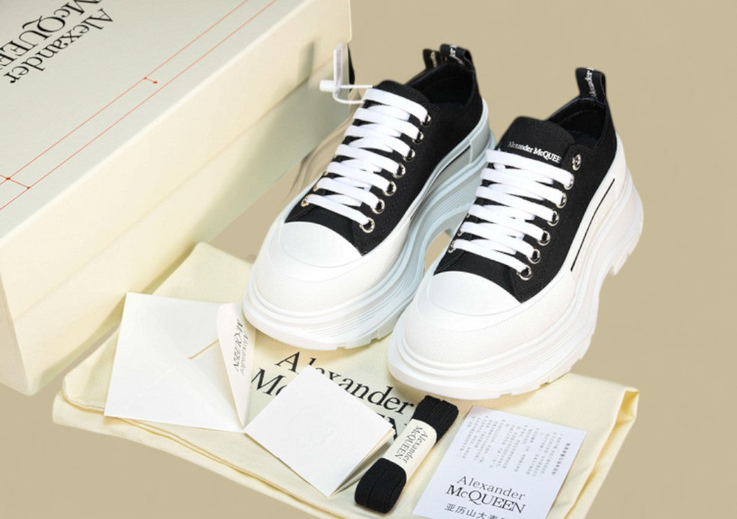 Alexander Mcqueen Sole Sneakers Black/White