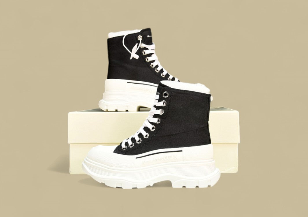 Alexander Mcqueen Thick Sole Heightening Casual Canvas Shoes Black/White