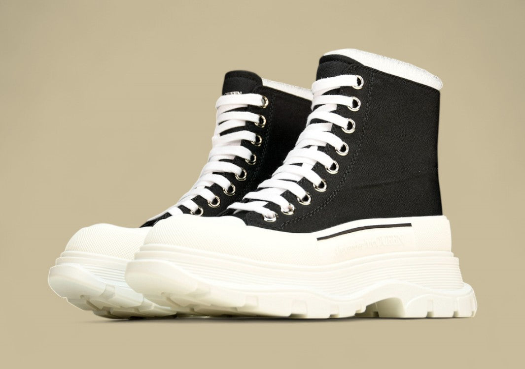 Alexander Mcqueen Thick Sole Heightening Casual Canvas Shoes Black/White