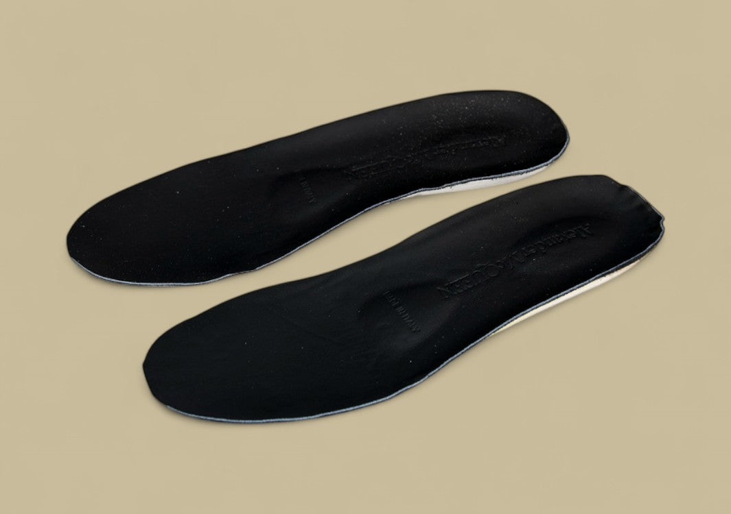 Alexander Mcqueen Thick Sole Heightening Casual Canvas Shoes Black/White