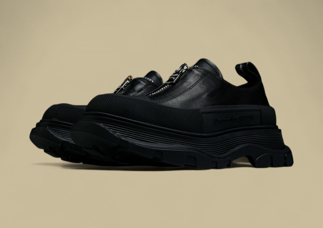 Alexander Mcqueen Tread Slick Black