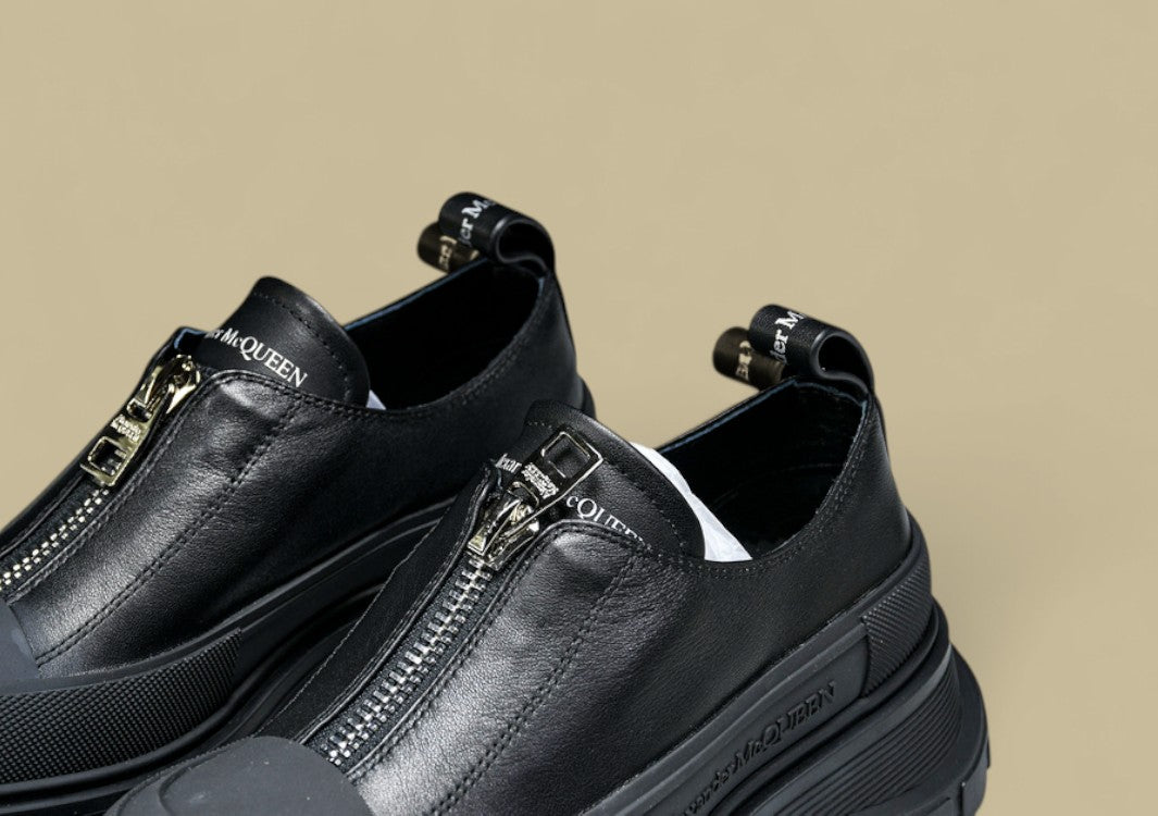 Alexander Mcqueen Tread Slick Black