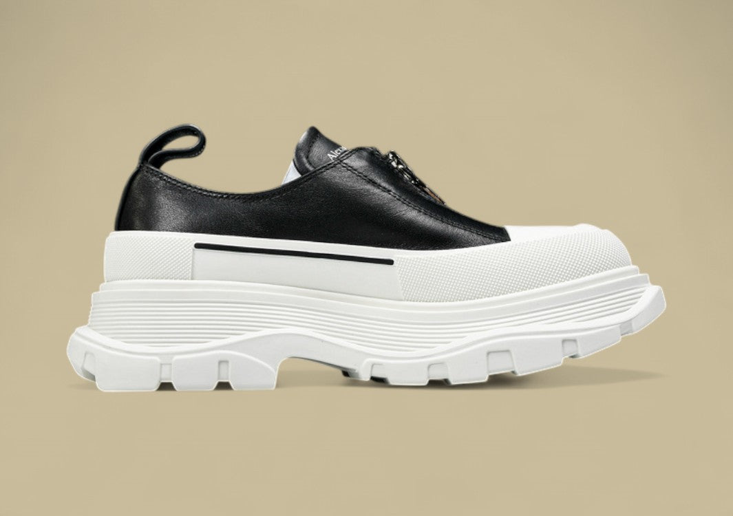 Alexander Mcqueen Tread Slick White/Black