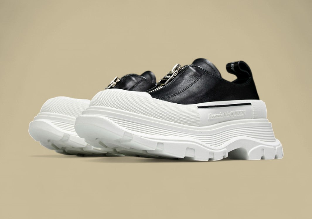 Alexander Mcqueen Tread Slick White/Black