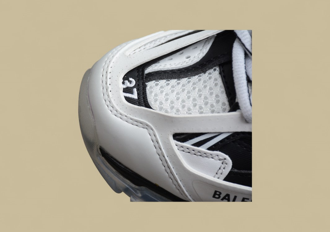 Balenciaga 3.0 Outdoor Concept Retro Dad Shoes White And Black