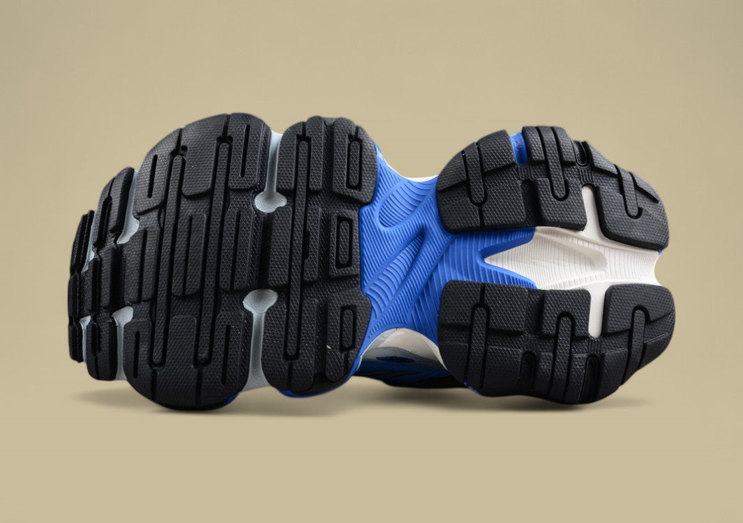 Balenciaga Cargo Sneaker in Blue/Black