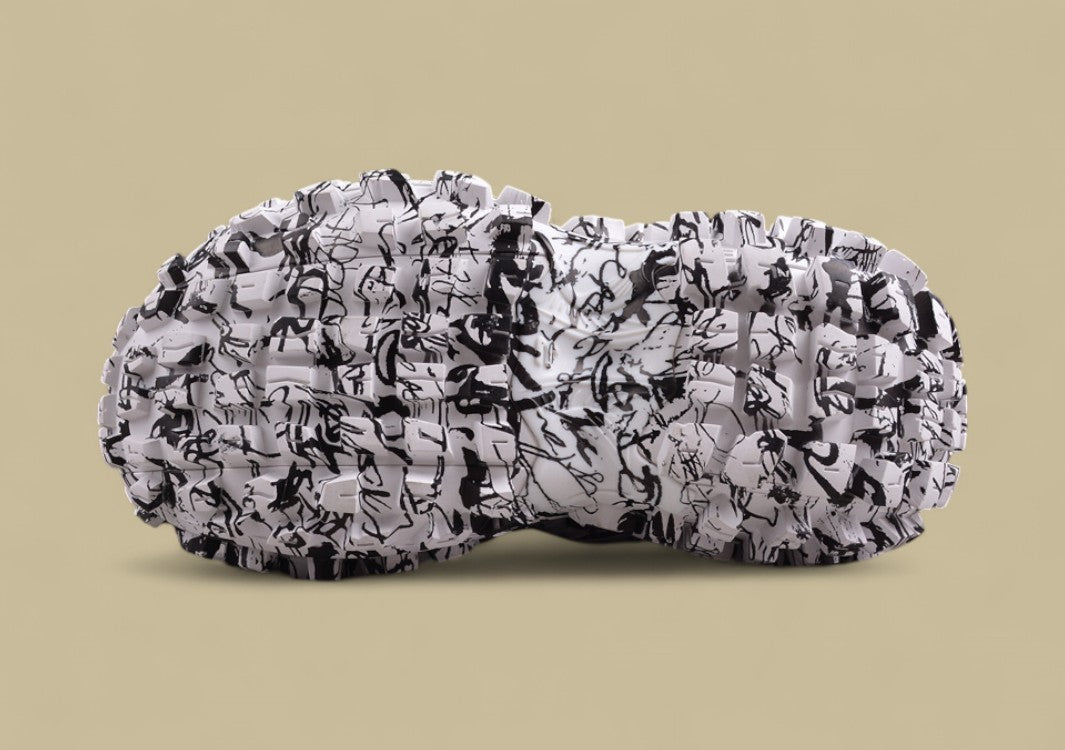 Balenciaga Defender Sneaker – Graffiti White/Black