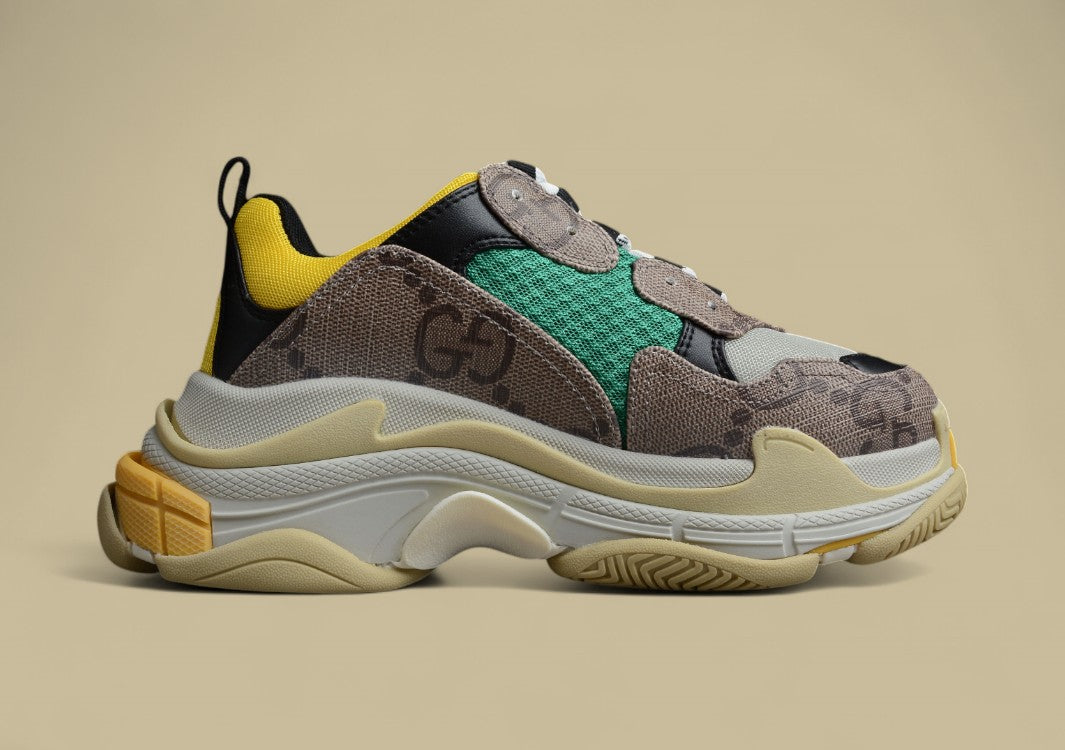 Balenciaga Paris Joint Model Triple S Fashionable Breathable Dad Shoes Khaki Brown