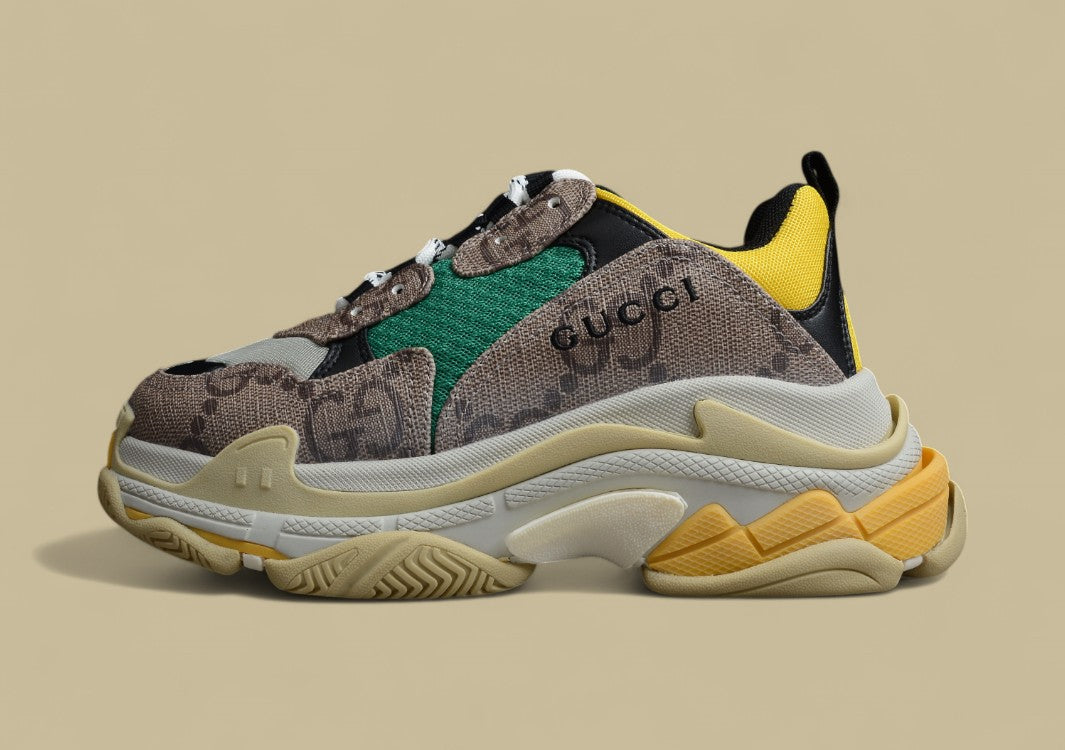 Balenciaga Paris Joint Model Triple S Fashionable Breathable Dad Shoes Khaki Brown