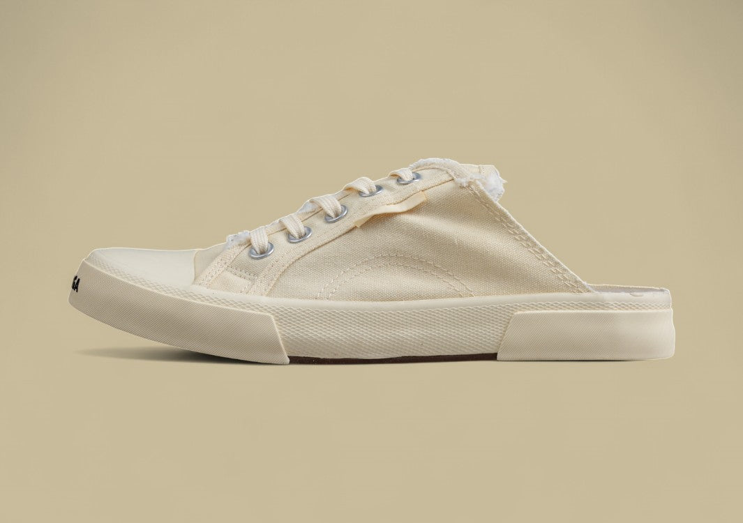 Balenciaga Paris Vulc Destr Slip-On – Distressed Low-Top Canvas Mule