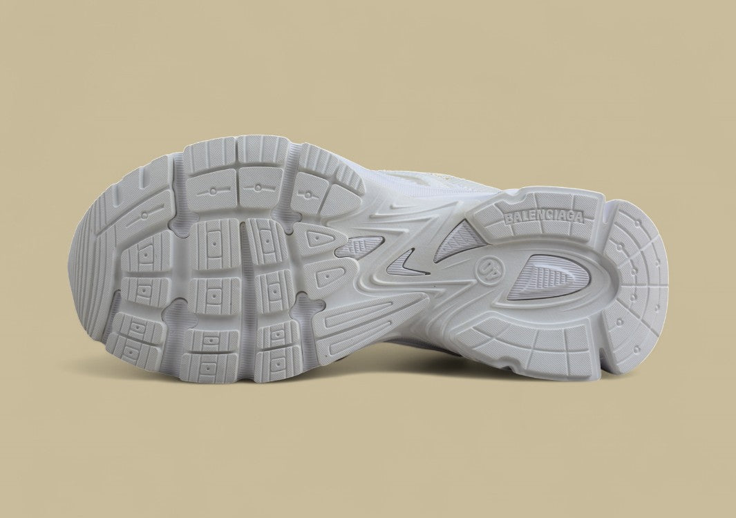 Balenciaga Phantom Sneaker Retro Dad Shoe with Eighth-Generation Design