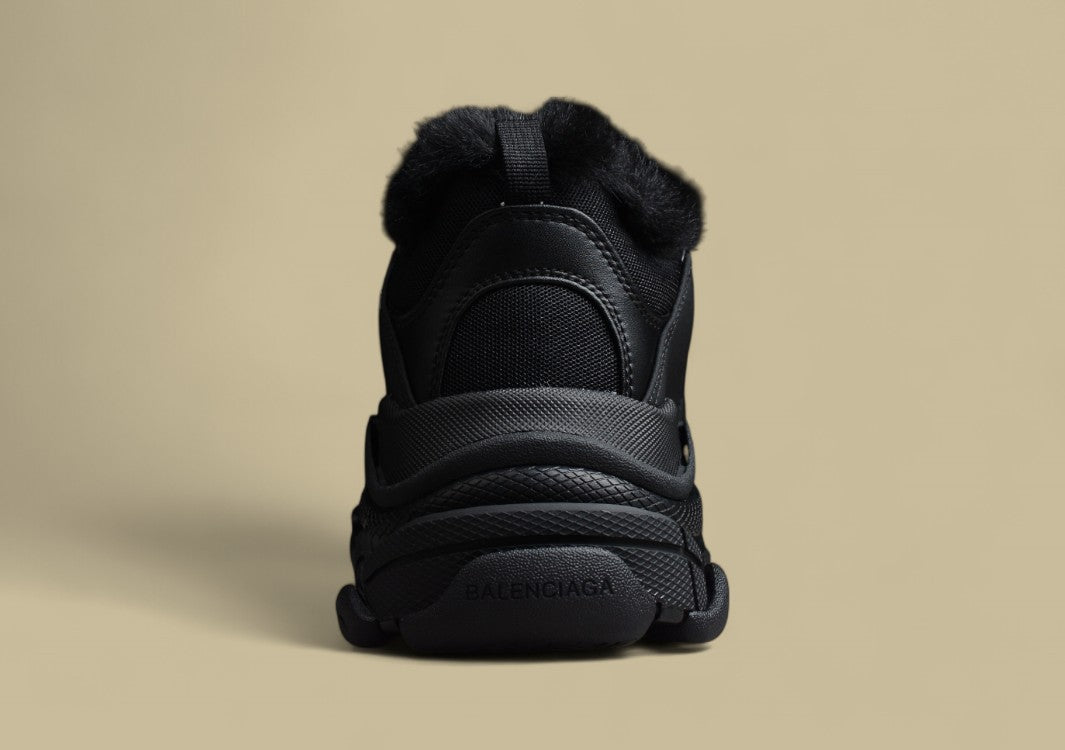 Balenciaga R42 Plus Velvet Retro Dad Shoes Black