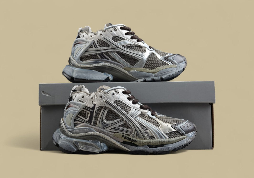Balenciaga Runner Sneaker – Aged White/Grey/Black