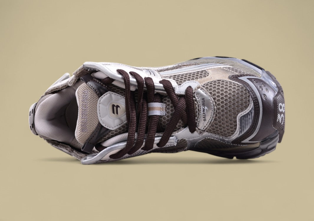 Balenciaga Runner Sneaker – Beige/Grey