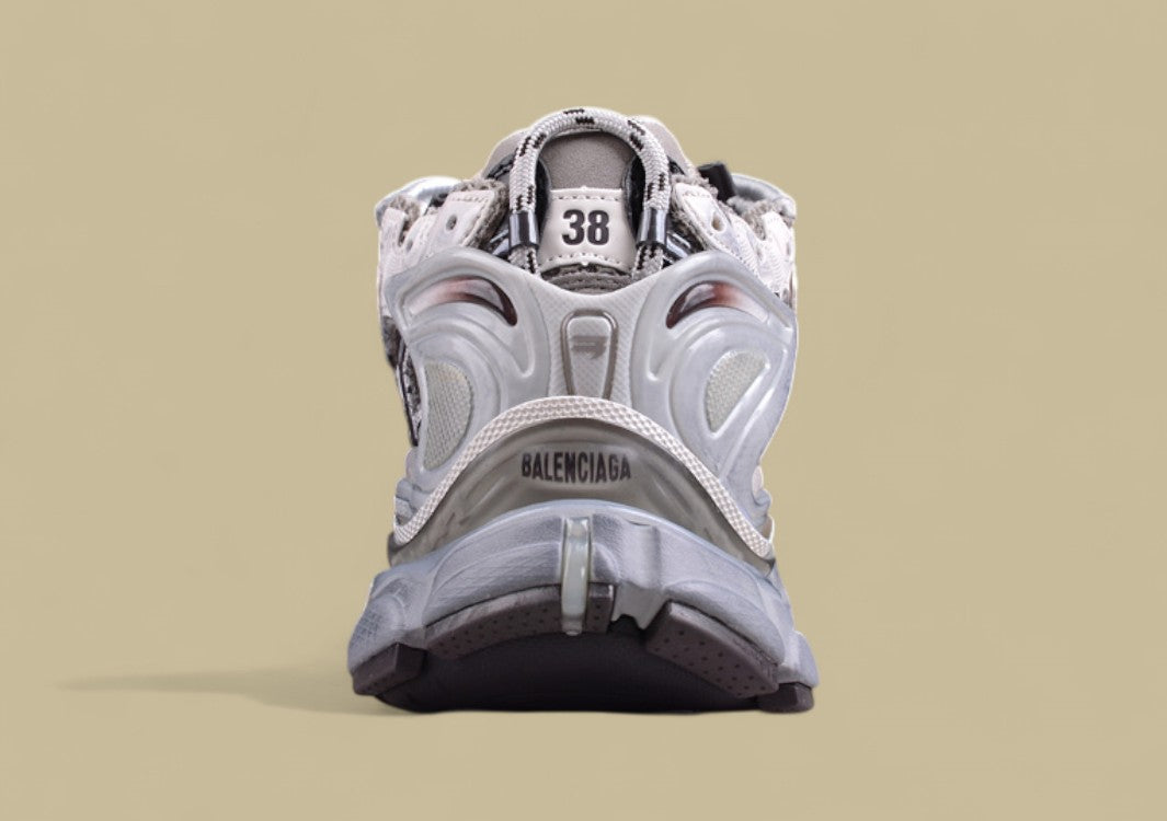 Balenciaga Runner Sneaker – Beige/Grey