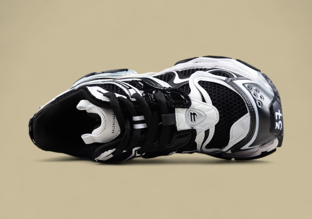 Balenciaga Runner Sneaker in Black/White