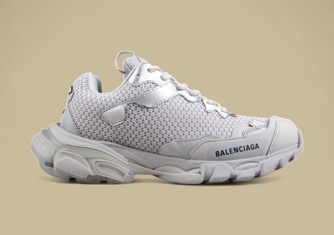 Balenciaga Runner Sneaker in Gray & Black